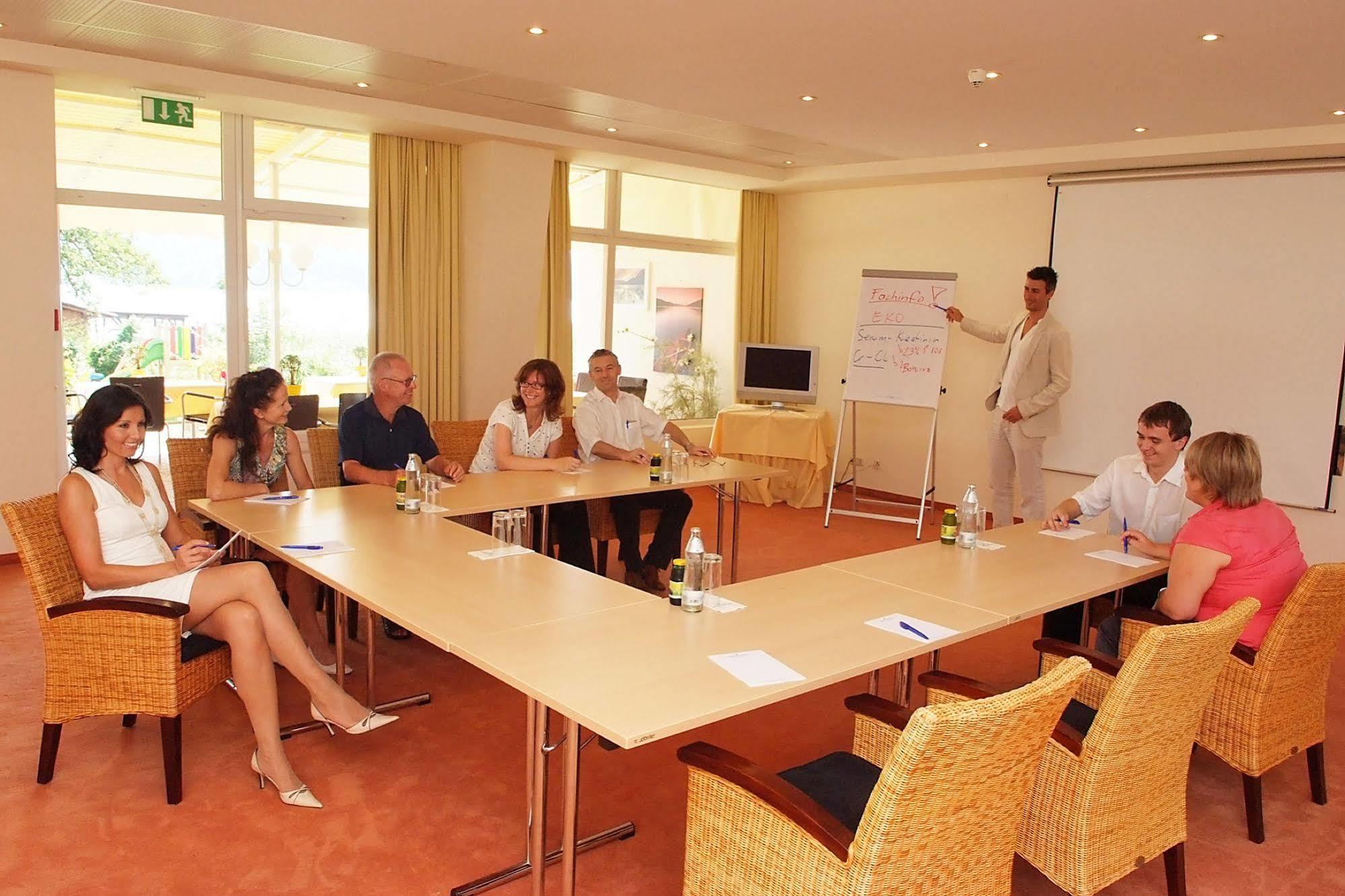 Werzers Seehotel Wallerwirt Techelsberg Ngoại thất bức ảnh